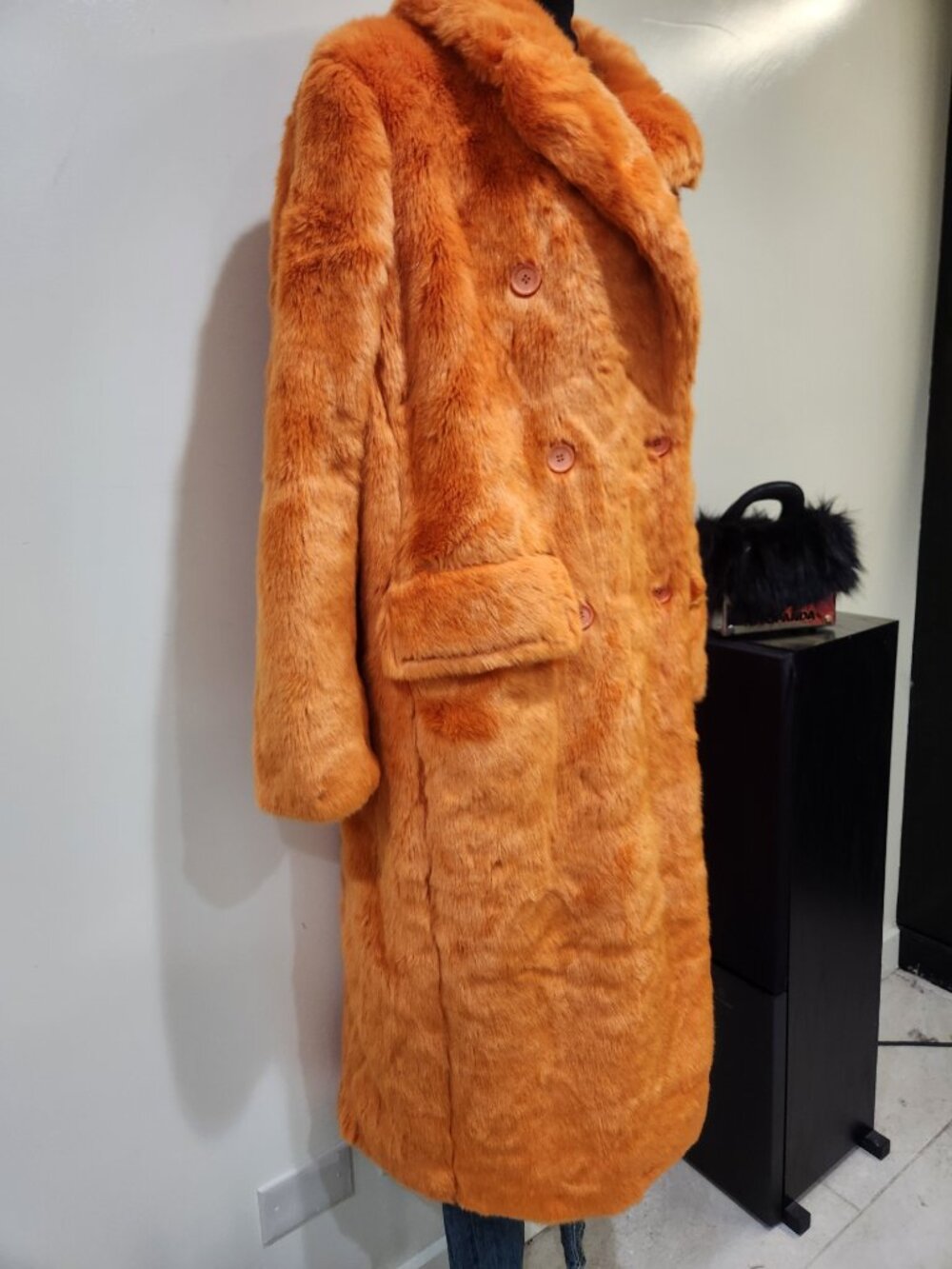 💥SHOWSTOPPER!💥Luxurious Faux Fur Longline Double Breasted Coat in Tangerine - Picture 10 of 16